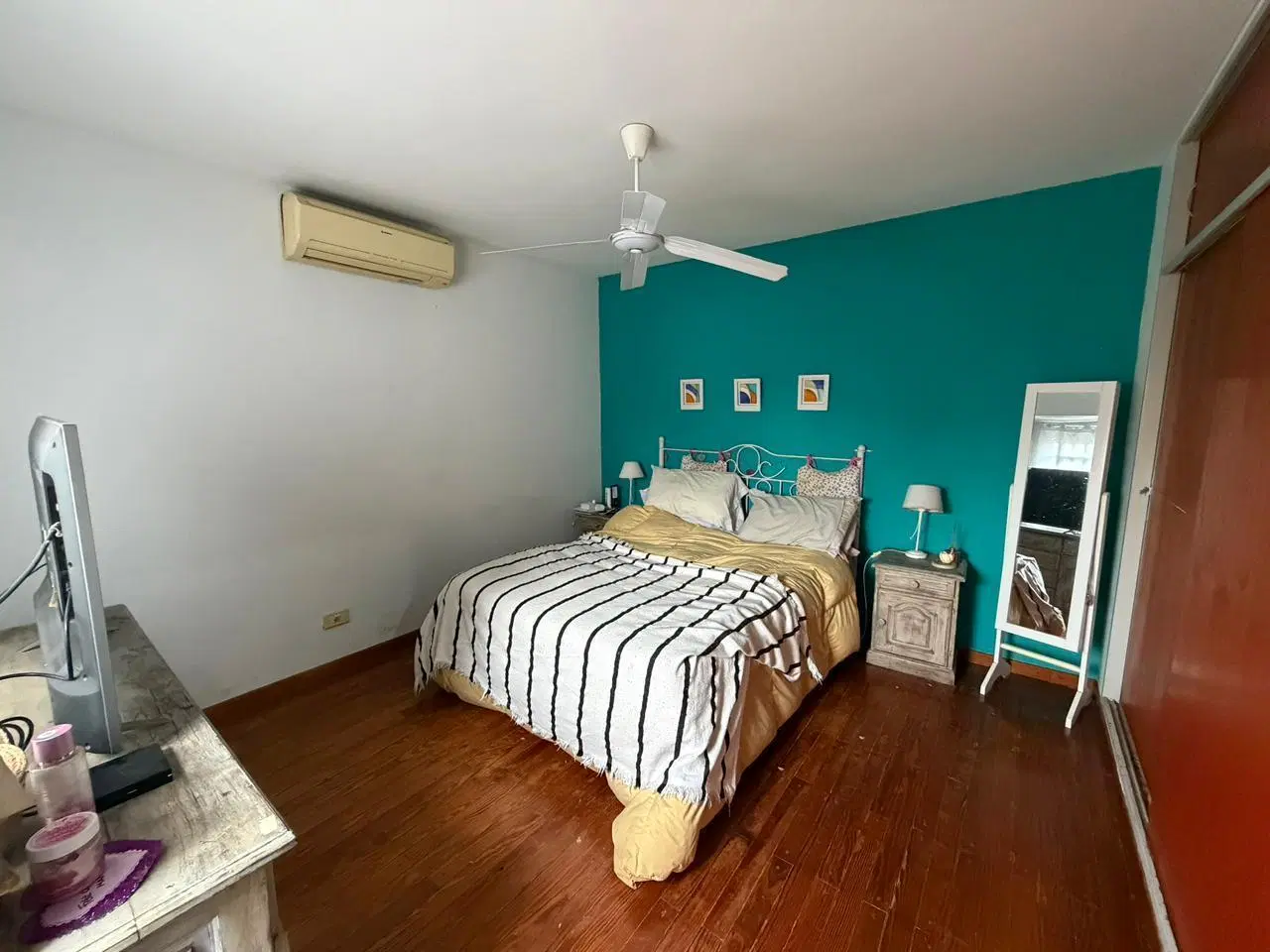 Casa de 3 dormitorios con terraza / España y Hospitales 3