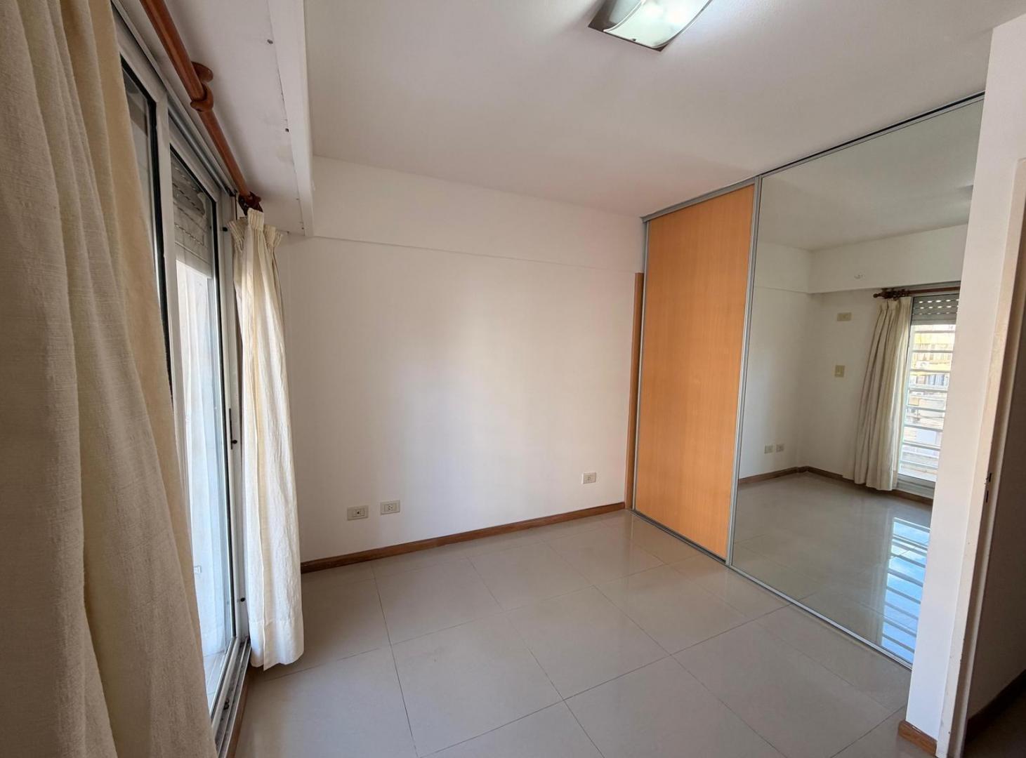 Foto de ALQUILER - Departamento 1 Dormitorio Rosario Zona Centro, imagen 5