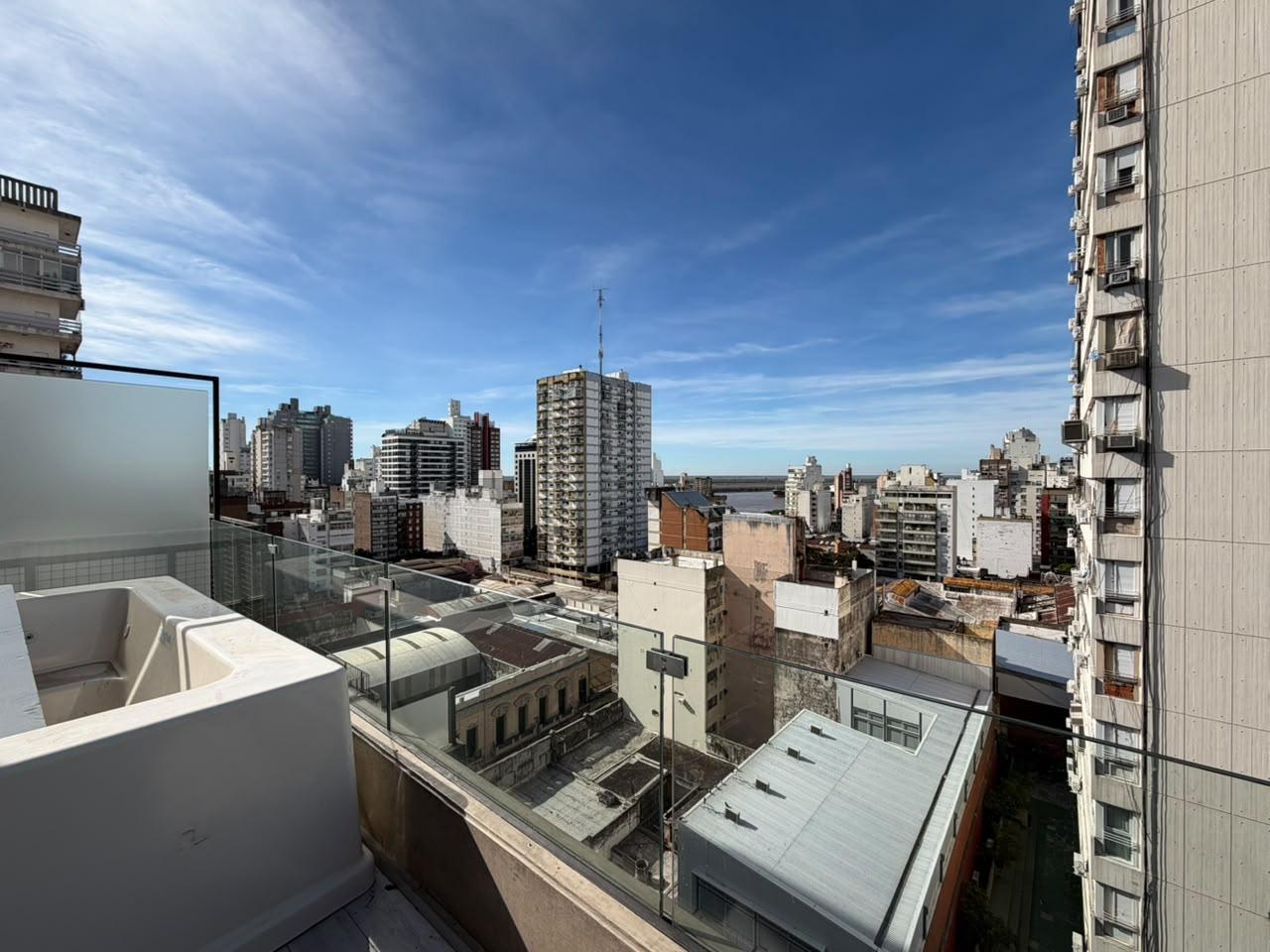 Foto de VENTA - DEPARTAMENTO 3 DORMITORIOS A ESTRENAR - QUINCHO Y PILETA, imagen 3