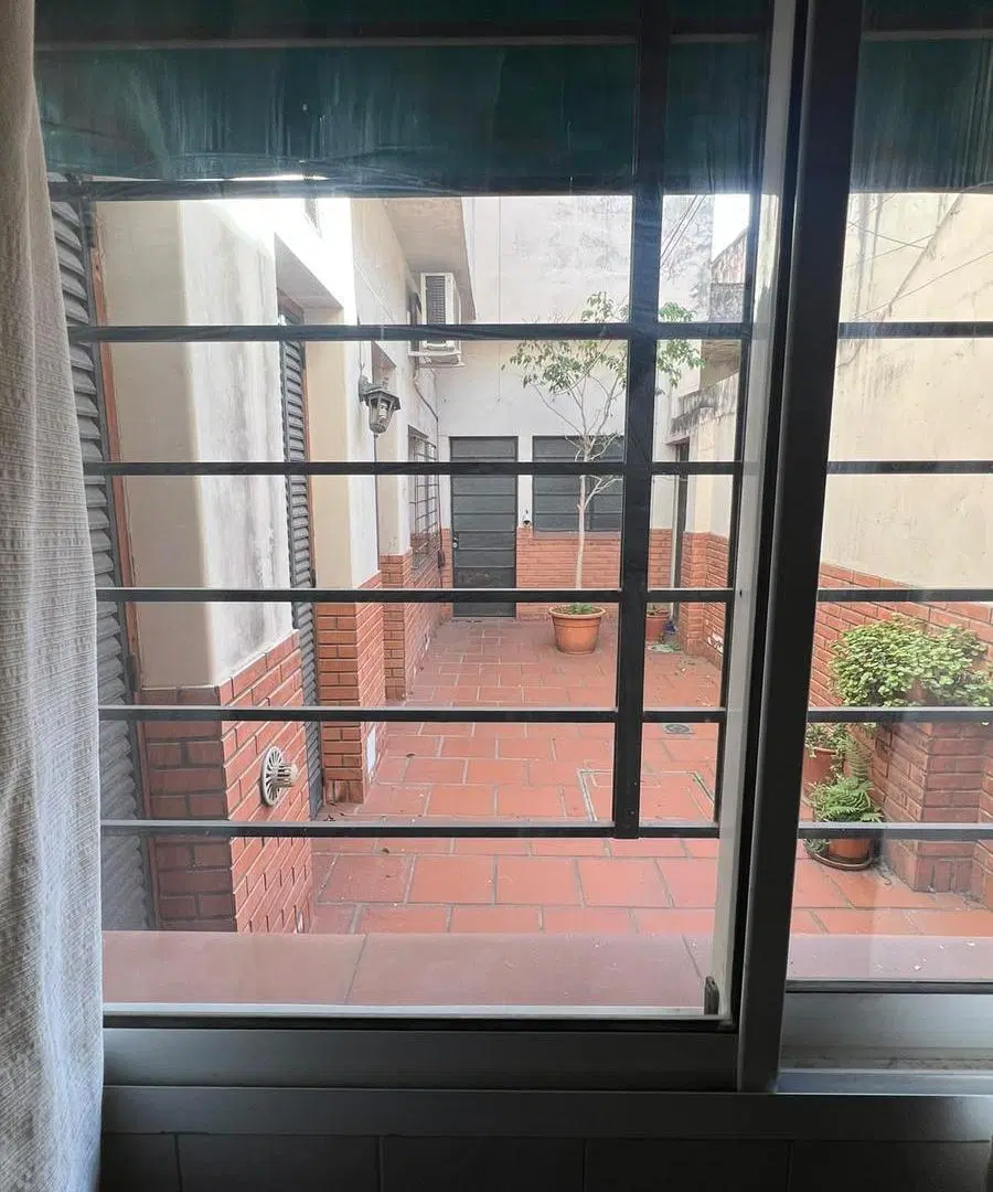 VENTA - CASA DE 3 DORMITORIOS - PATIO TERRAZA, COCHERA - MORENO 1555 3