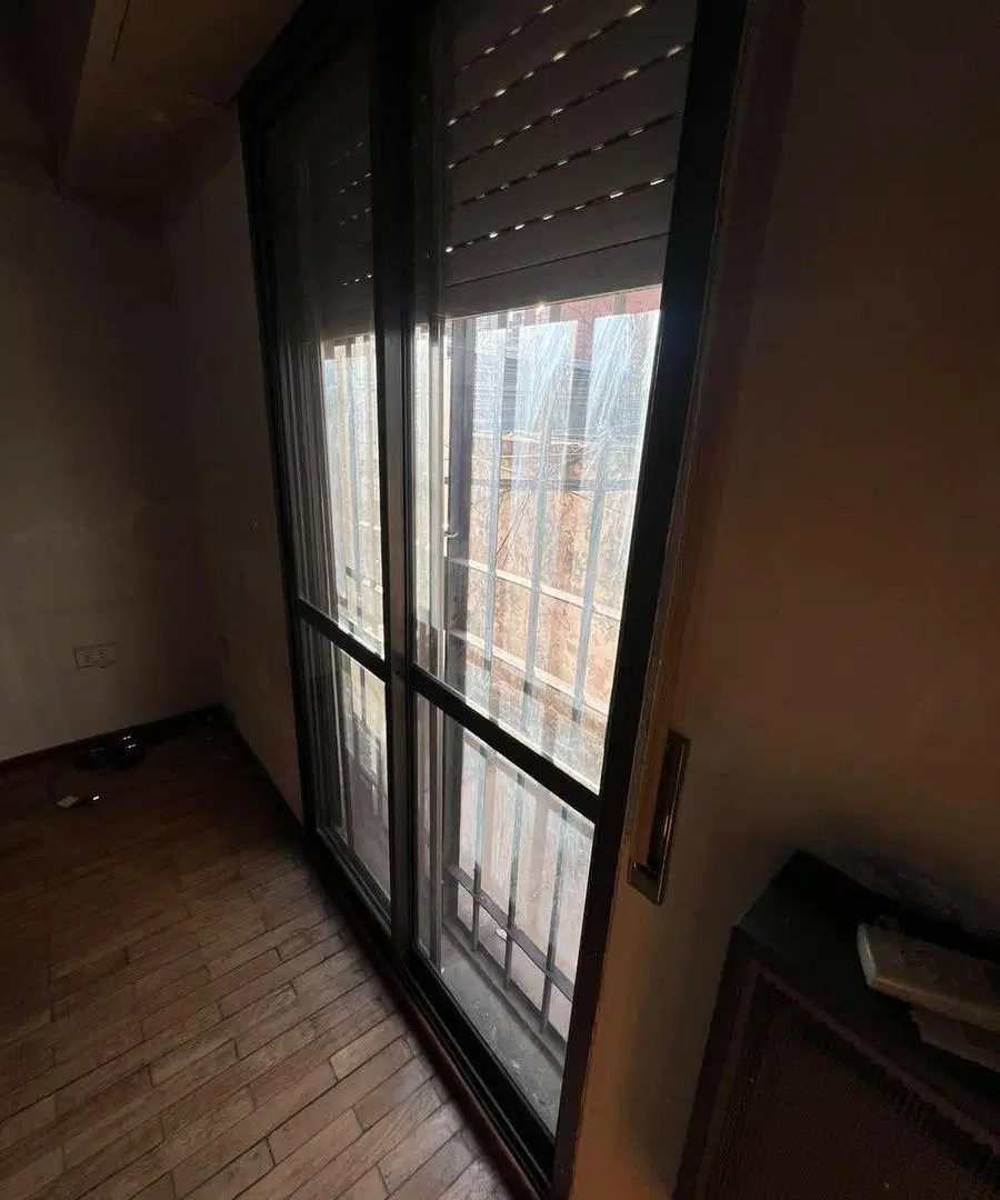 VENTA - CASA DE 3 DORMITORIOS - PATIO TERRAZA, COCHERA - MORENO 1555 4