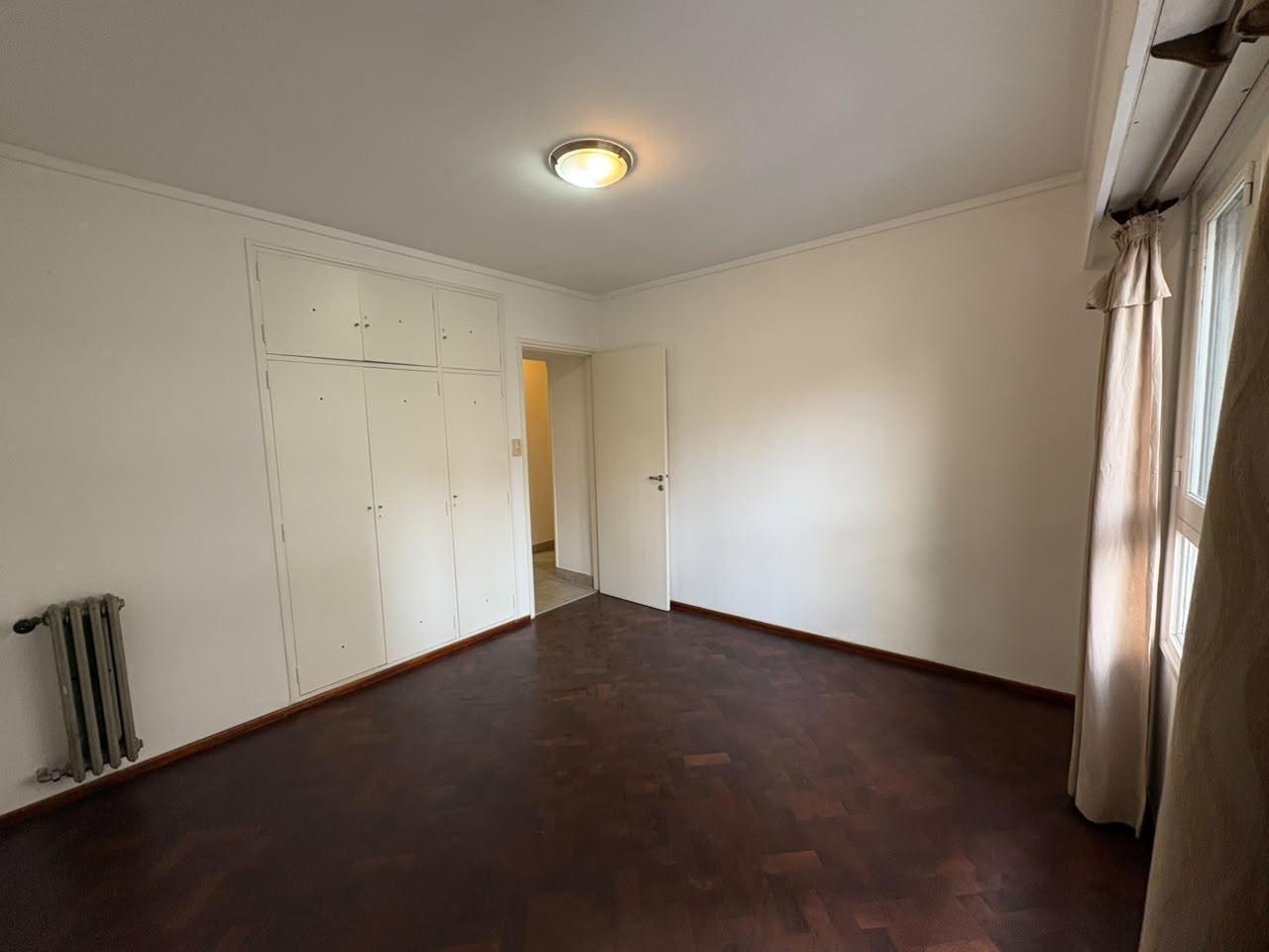 Foto de ALQUILER - DEPARTAMENTO DE 2 DORMITORIOS - PRESIDENTE ROCA 1440, imagen 2