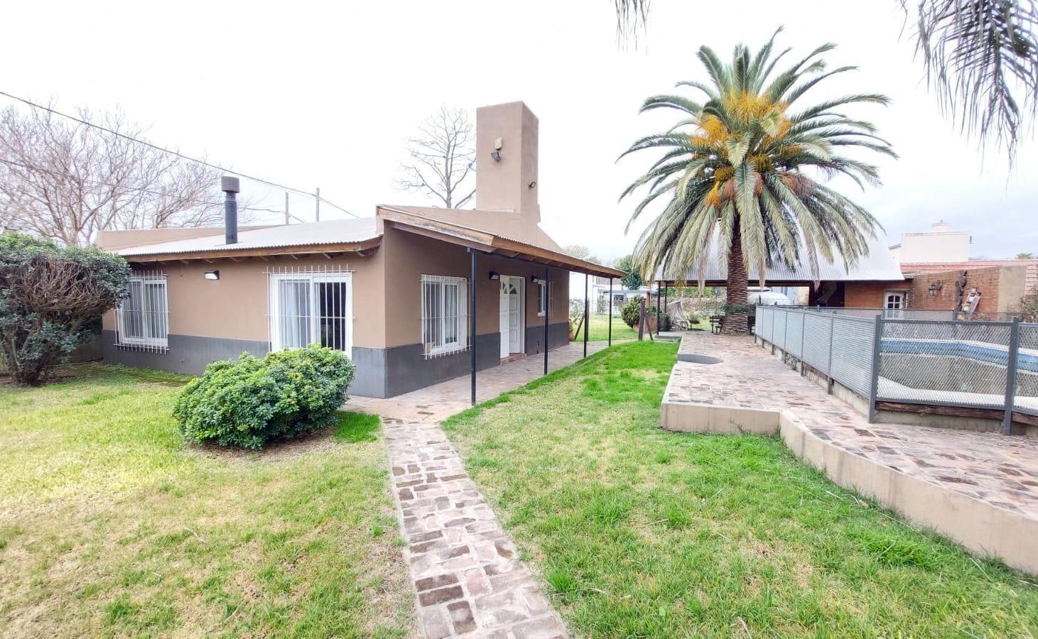 Foto de Venta Casa Funes Centro Esquina Terreno 1150 metros, imagen 2