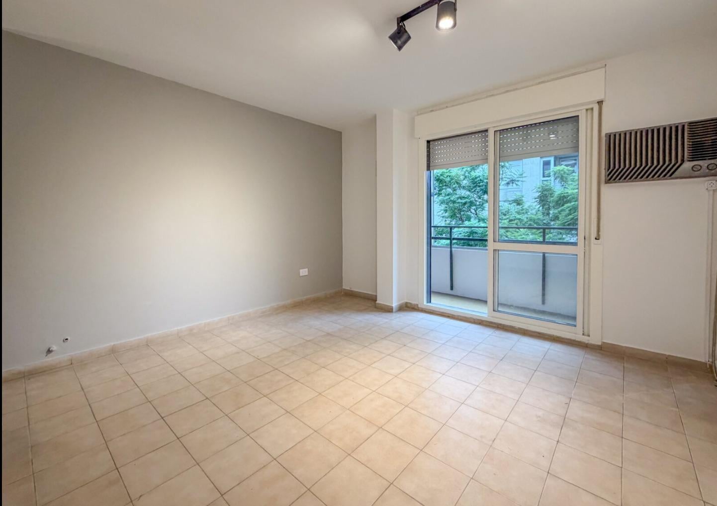 Foto de VENTA - DEPARTAMENTO DE 3 DORMITORIOS - SAN LORENZO 1730 PISO 4, imagen 1