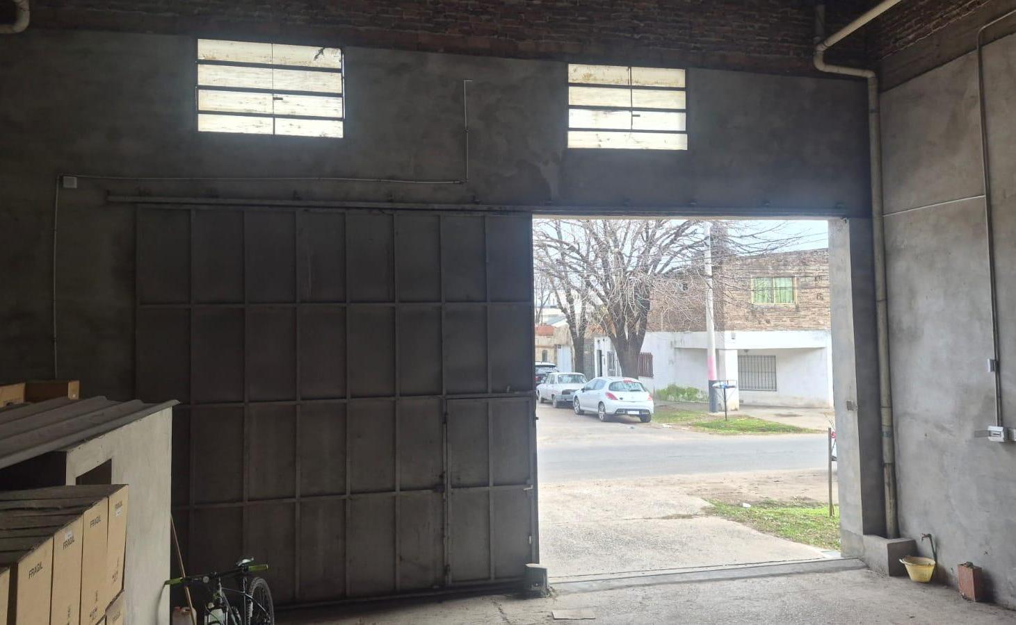 Foto de VENTA - GALPON DE 250M2 - OPORTUNIDAD, imagen 5