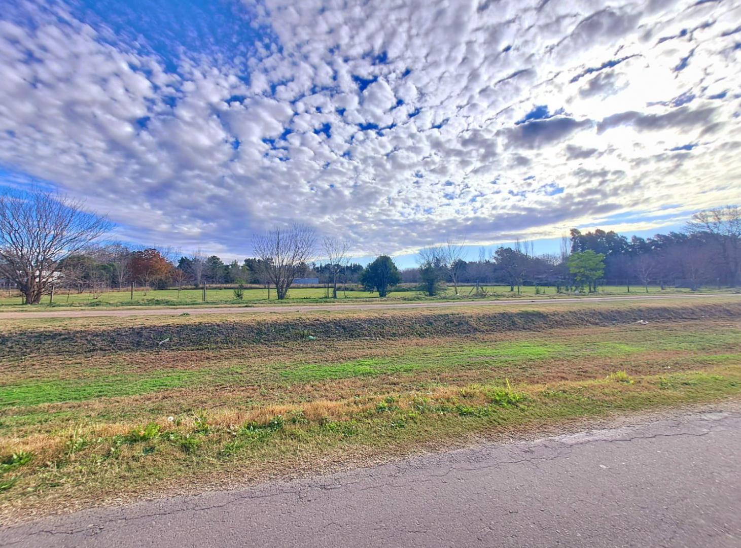 Foto de RETASADO - Venta de Terreno de 5190 m2 en Neruda y Araoz Funes, imagen 2