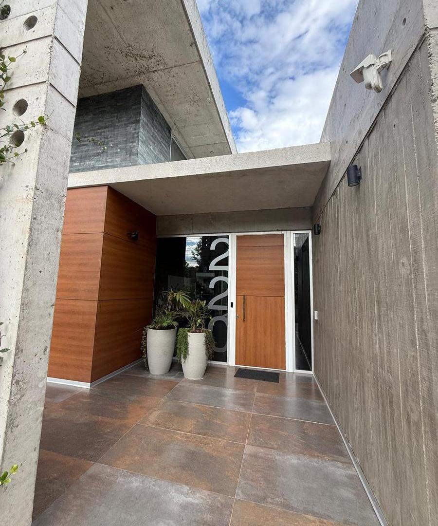 Foto de Venta - Casa en Kentucky Barrio Cerrado Funes, imagen 3