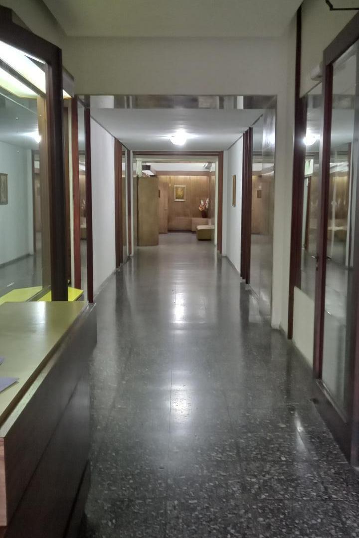 Foto de Venta Departamento 2 Dormitorios a reciclar - Centro - Oportunidad, imagen 2