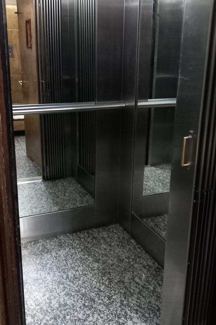 Foto de Venta Departamento 2 Dormitorios a reciclar - Centro - Oportunidad, imagen 3