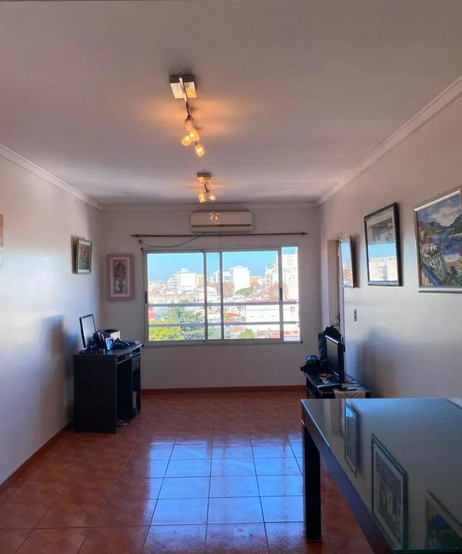 Departamento 3 ambientes en venta en Av Directorio 3