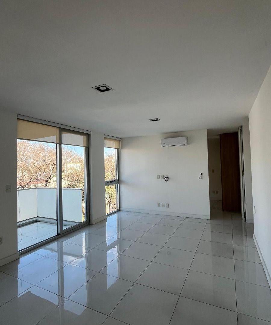 Foto de Departamento en Alquiler 2 Ambientes en Villa Devoto, Uso Profesional., imagen 1