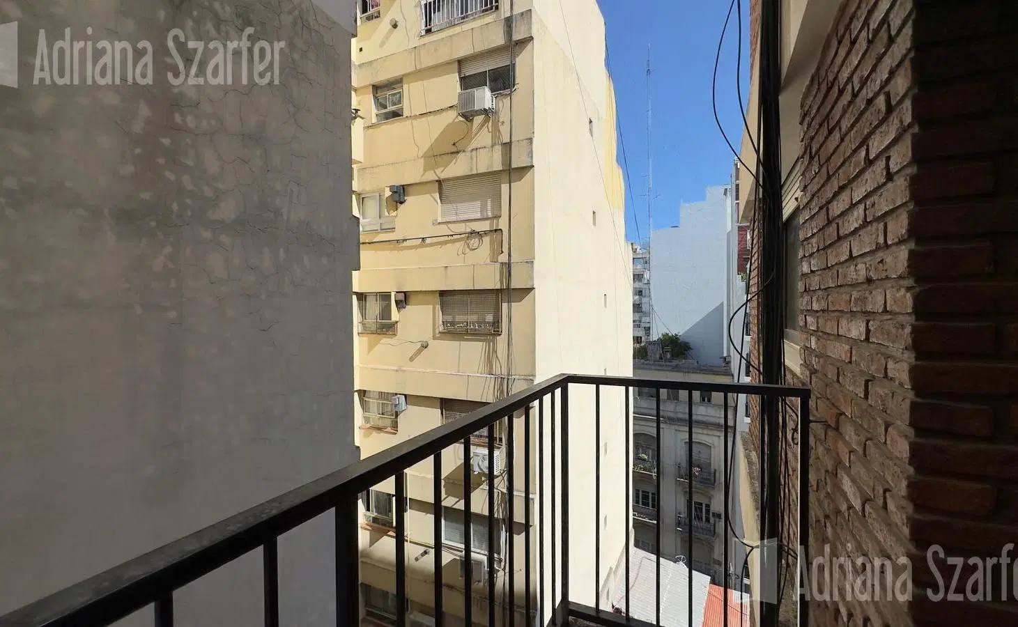 Oportunidad en Recoleta: 56m² con Luz Natural y Potencial Moderno a metros de Av. Santa Fe 5