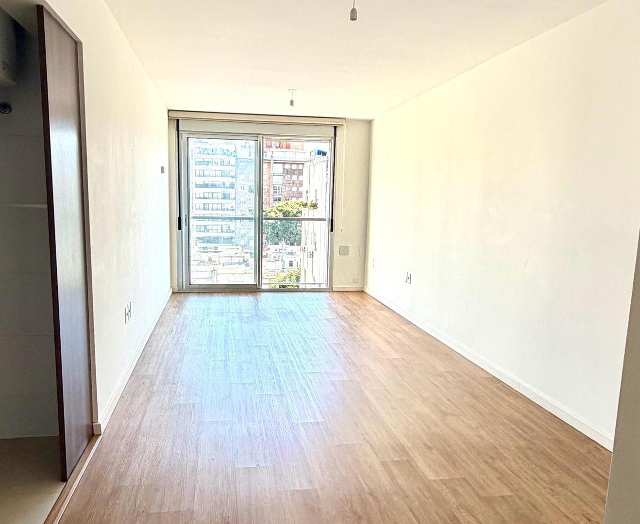 Foto de Apartamento monoambiente en piso alto en Poctios, cocina semi definida, imagen 3