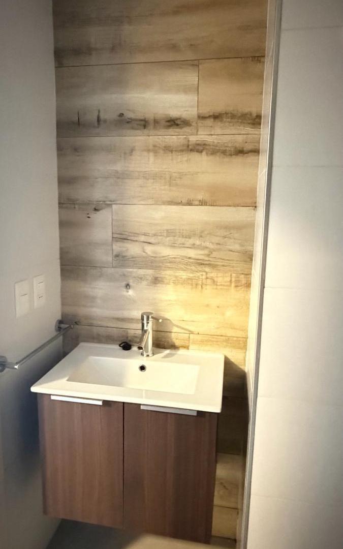 Foto de Apartamento monoambiente en piso alto en Poctios, cocina semi definida, imagen 2