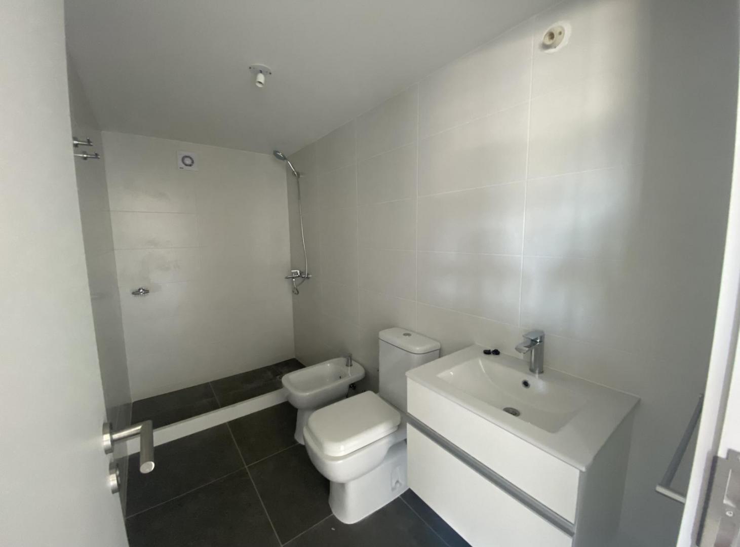 Foto de Entrega Inmediata! Venta De Apartamento 1 Dormitorio y Terraza. Cordón, imagen 5