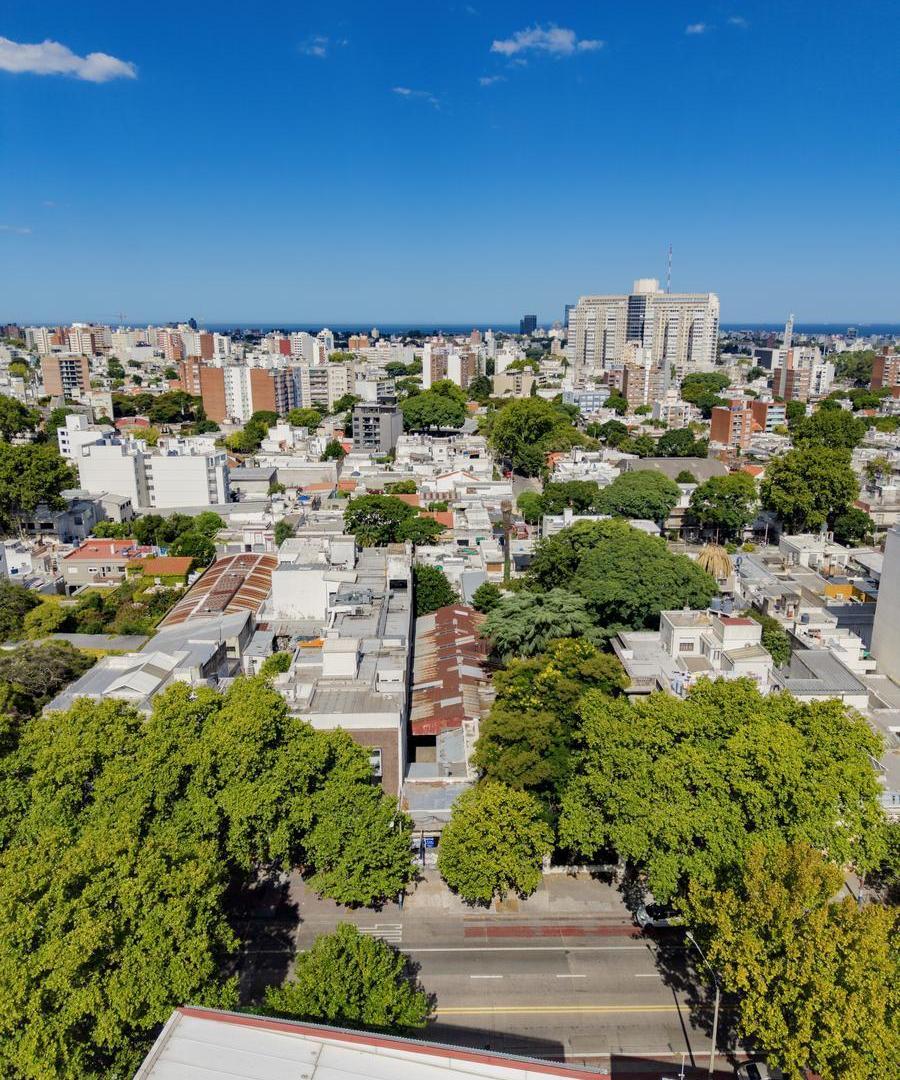 Foto de Terreno en La Blanqueada sobre avenida, imagen 1