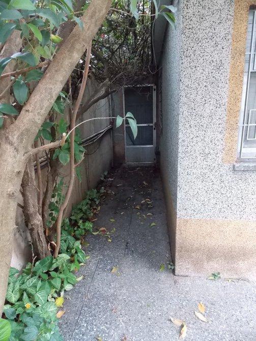 CASA 3 AMB CON GALPON AL FRENTE EN VENTA. LOTE de 8,66 m. x 29 m.