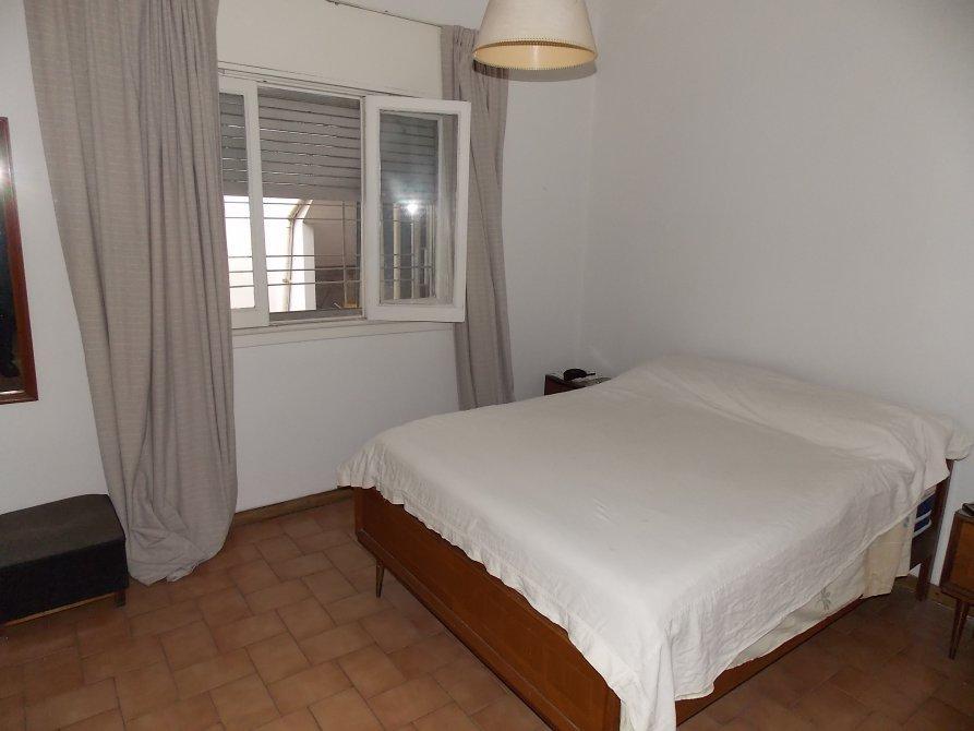 Foto de CASA 3 AMB CON GALPON AL FRENTE EN VENTA. LOTE de 8,66 m. x 29 m., imagen 5