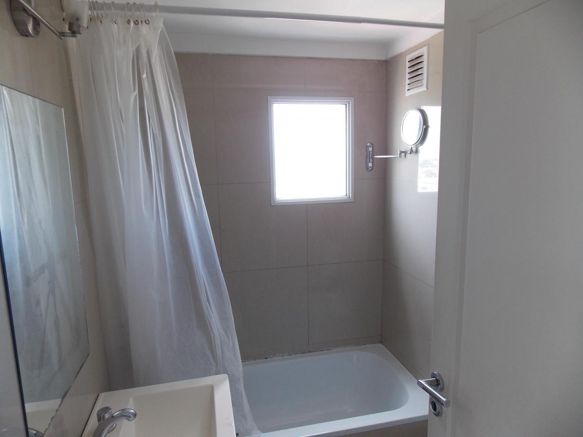 Lanus: Excelente Semipiso 2 Ambientes a 150 m. de Av Yrigoyen. Doble Balcón 3