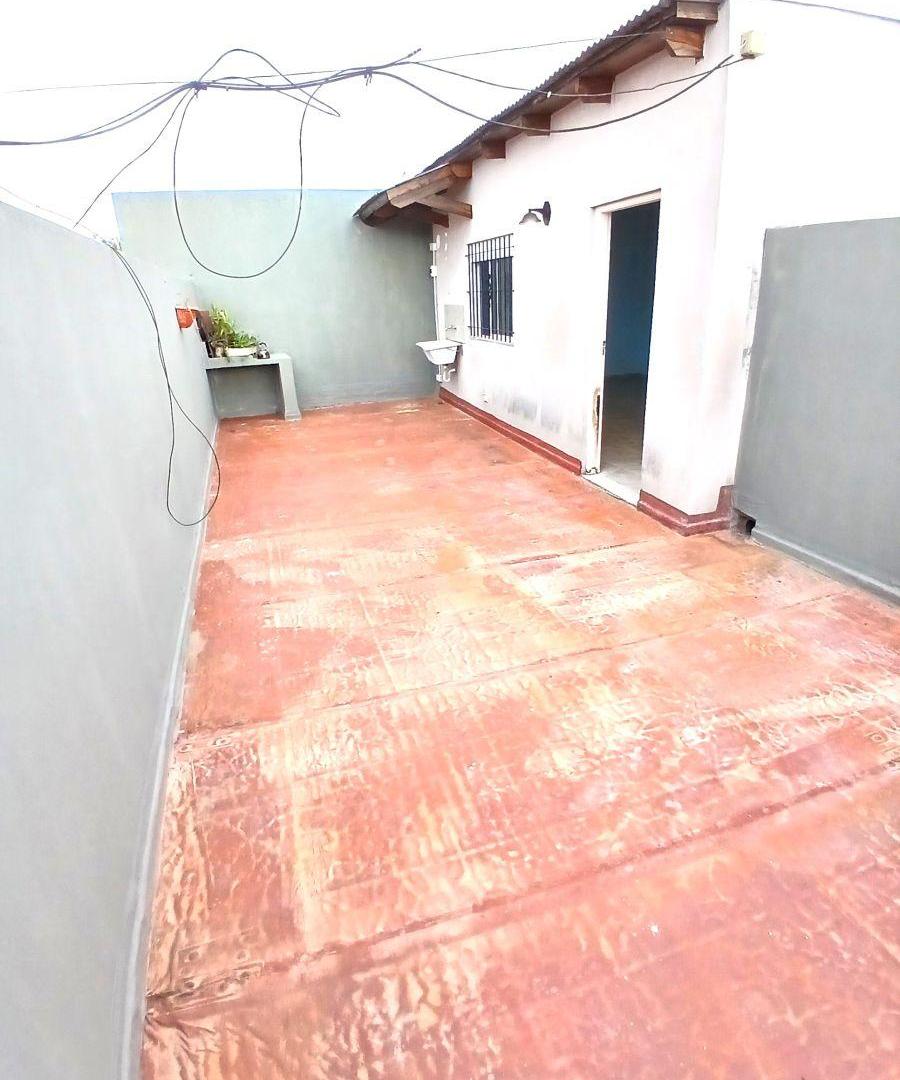Foto de ESCALADA: ALQUILER PH 3 AMBIENTES CON PATIO. 1° PISO POR ESCALERA. SIN, imagen 2