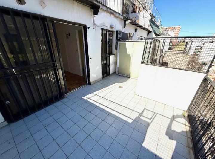 3 AMB con BALCON TERRAZA a la calle - Luminoso - 60m2 2