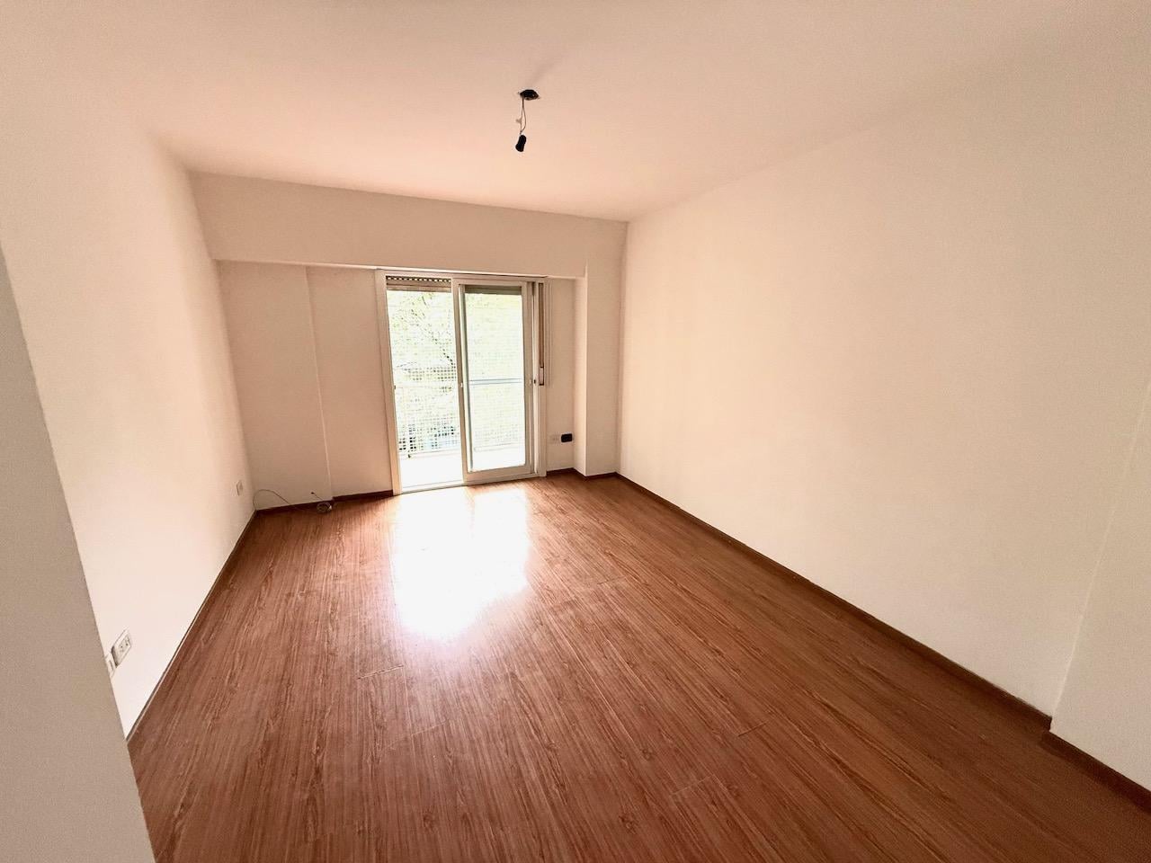 Foto de 2 AMB - BALCON A LA CALLE - 42m2, imagen 2