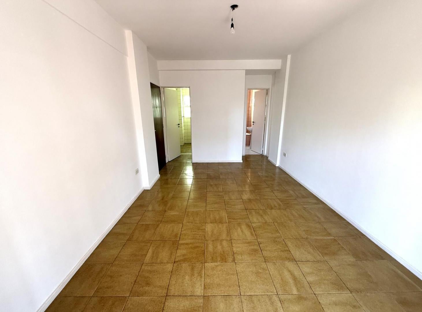 Foto de 1 AMB - CON BALCON A LA CALLE - 22m2, imagen 2