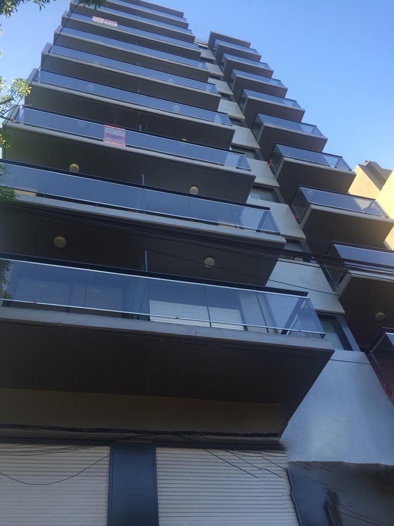 Venta - Departamento de 1 Dormitorio & Piscina Alem Al 1900 | Rosario 2