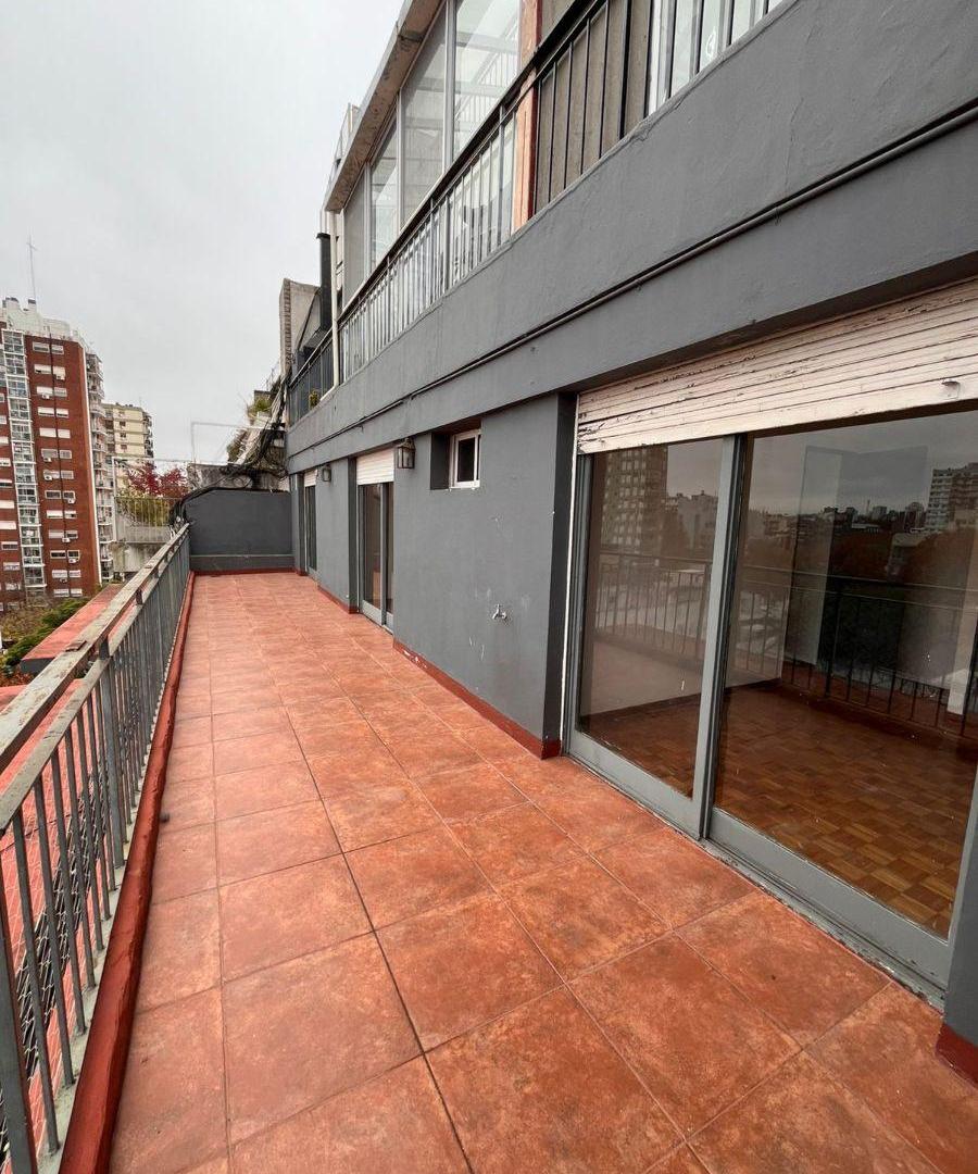 4 Amb - Luminoso con Balcon Terraza - Refaccionado