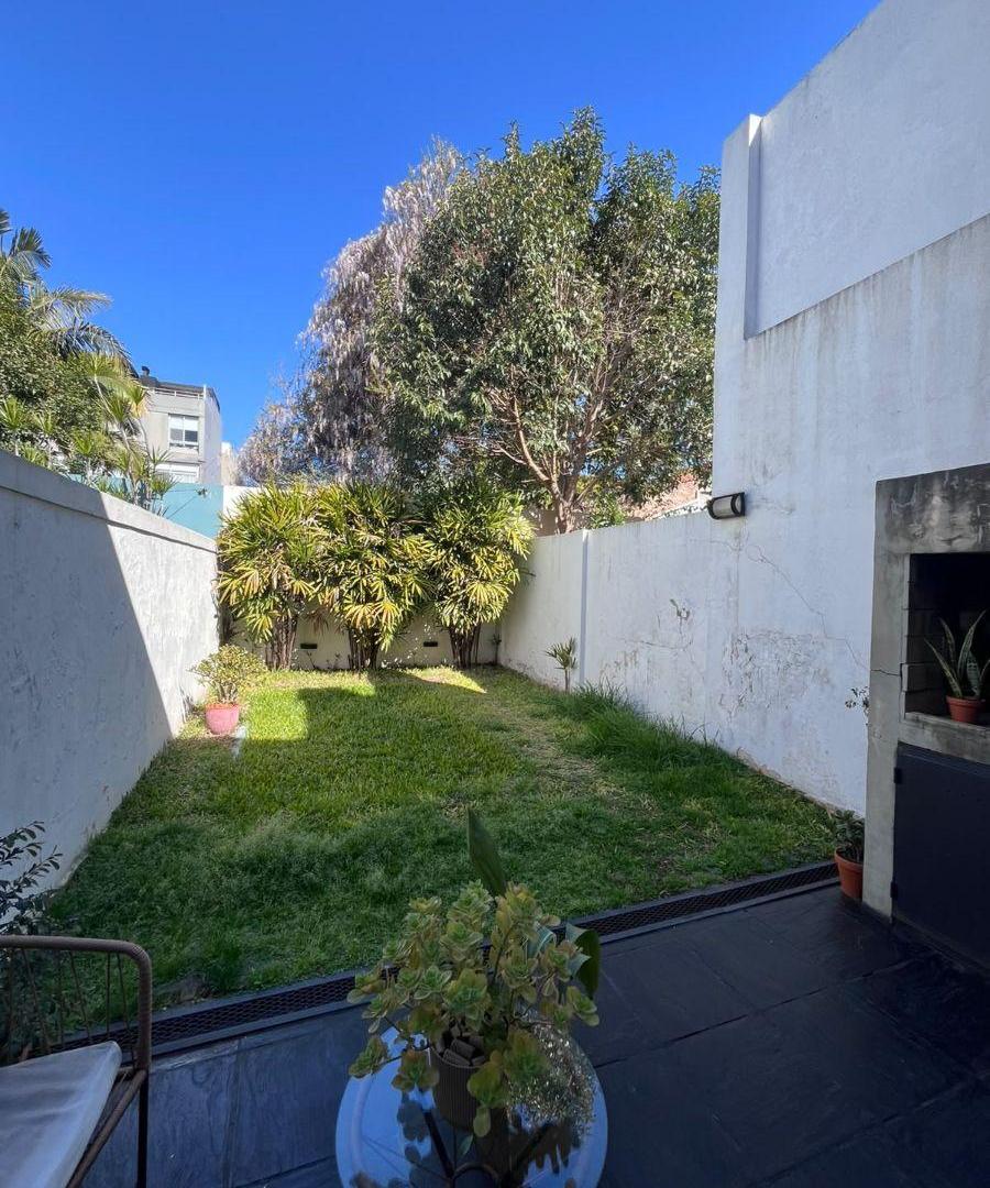 Foto de TRIPLEX 4 AMBIENTES AL FRENTE CON COCHERA Y JARDÍN – PLAYROOM - NÚÑEZ, imagen 1