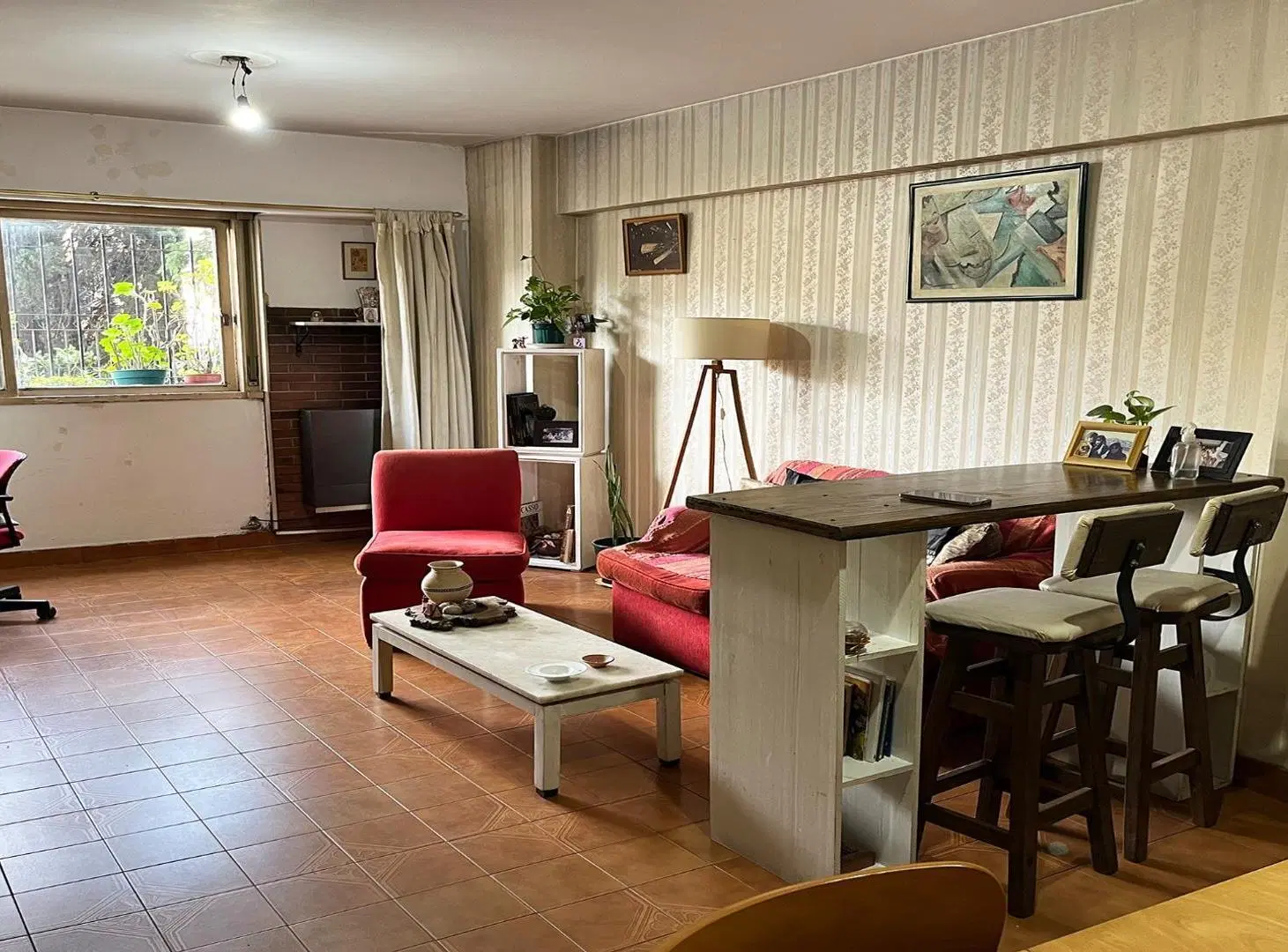 Exc Dto. 5A. Living + Comedor. 4 Dormitorios Cocina + Lav. 2 5