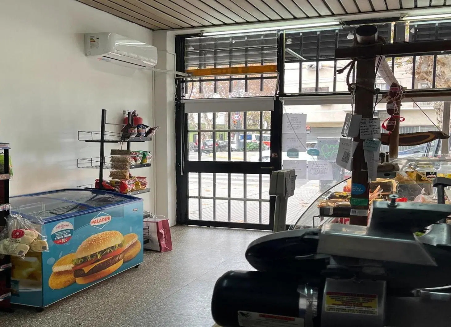 Fiambrería Equipado. Funcionando. Rubro Alimentos y Afines 5