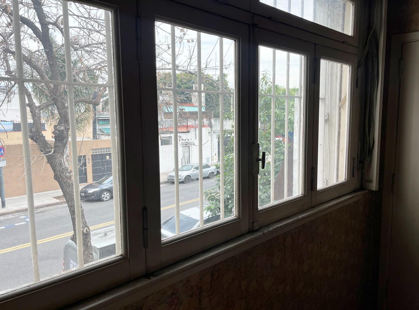 Foto de Casa 3A Garaje, Fondo libre A Refaccionar Carrasco 767, imagen 5