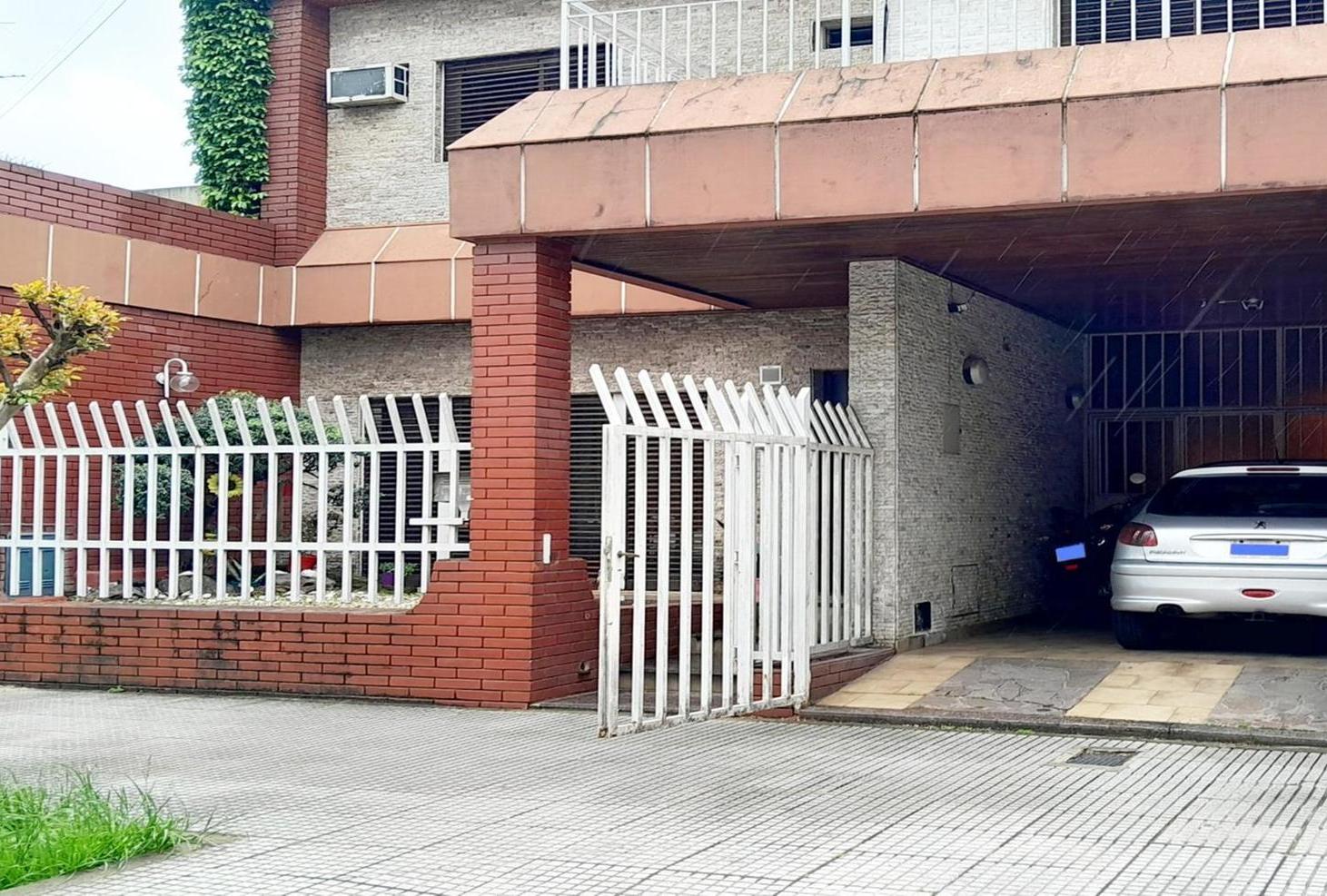 Foto de Exc. Casa 5Amb C/Piscina + Patio, Terraza Garaje y Cochera, imagen 4