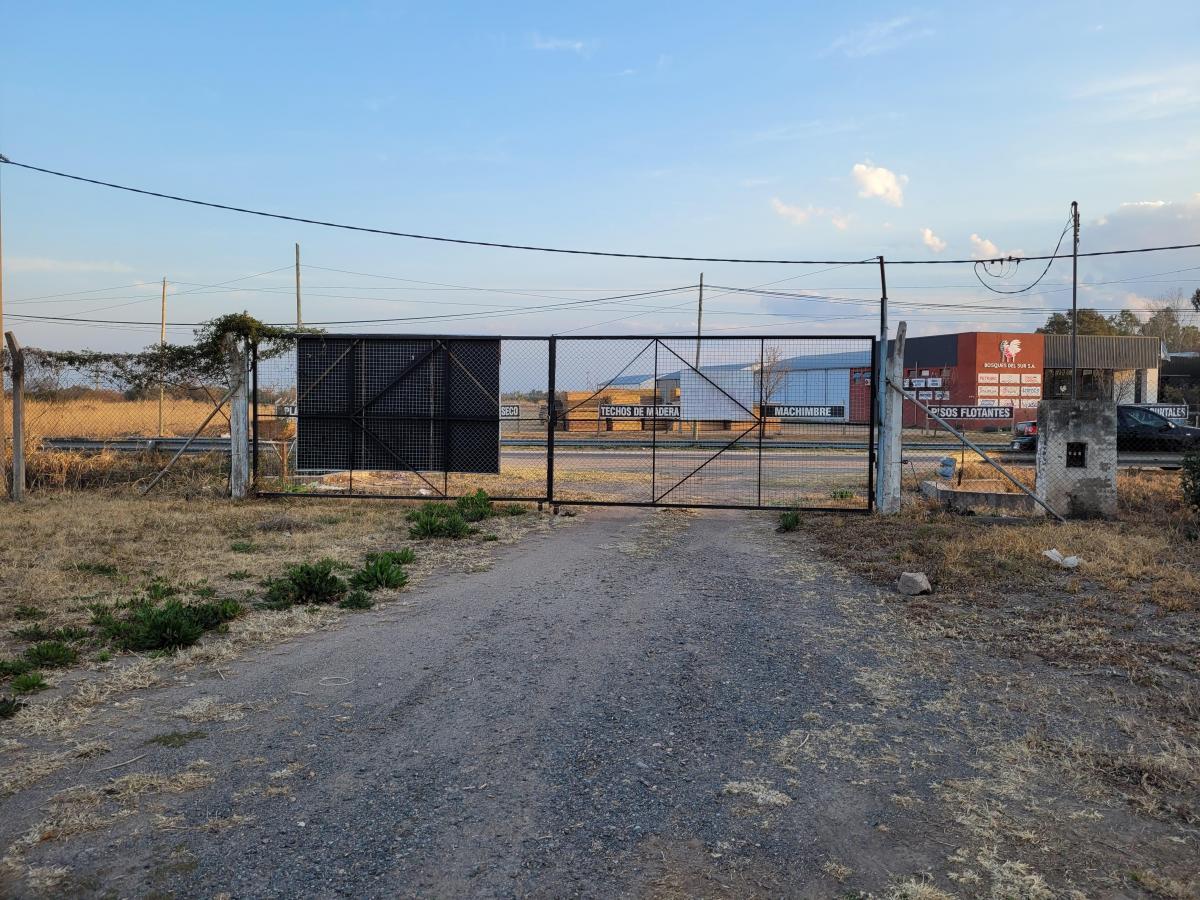 Galpón Industrial en Venta – Excelente Ubicación en Zona Norte de Córdoba 3