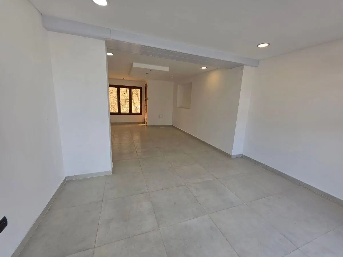 Local Comercial de 35 m² en Alquiler sobre Av. Alfonsina Storni – Excelente Visibilidad 3