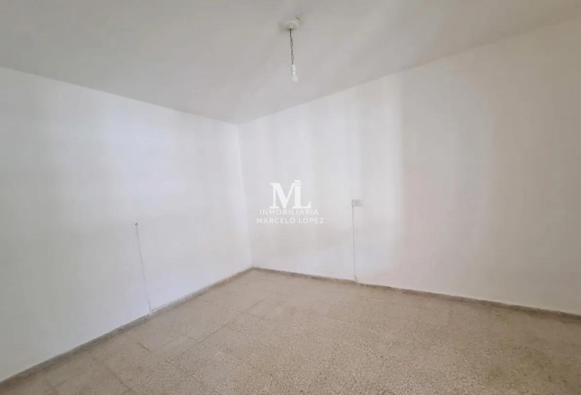 Foto de Local de 40 m² en alquiler en Barrio Marcelo T de Alvear, imagen 4