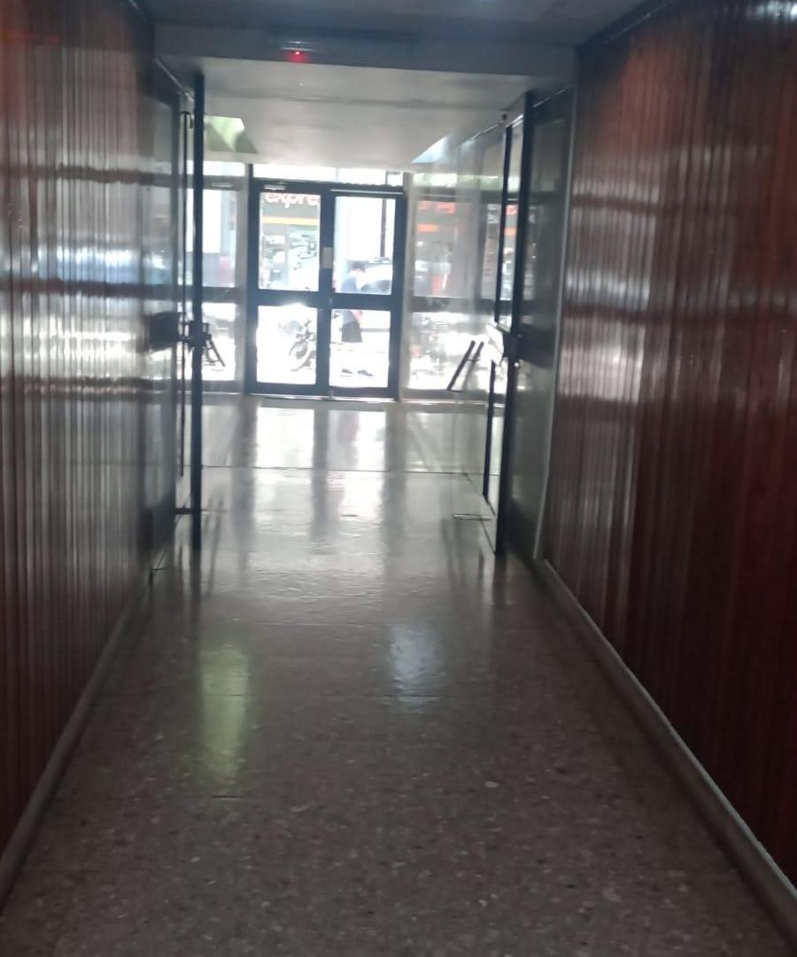 Foto de SAN NICOLAS 1 AMB. CFTE C/PATIO APTO PROF, imagen 2