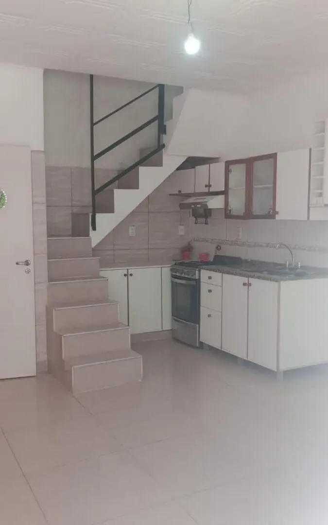VILLA PUEYRREDON 4 AMB. TRIPLEX C/TERRAZA 1