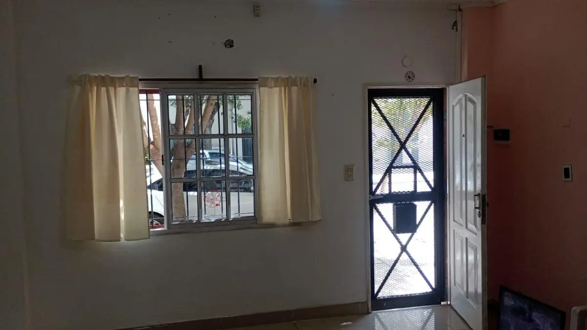 VILLA PUEYRREDON 4 AMB. TRIPLEX C/TERRAZA 4