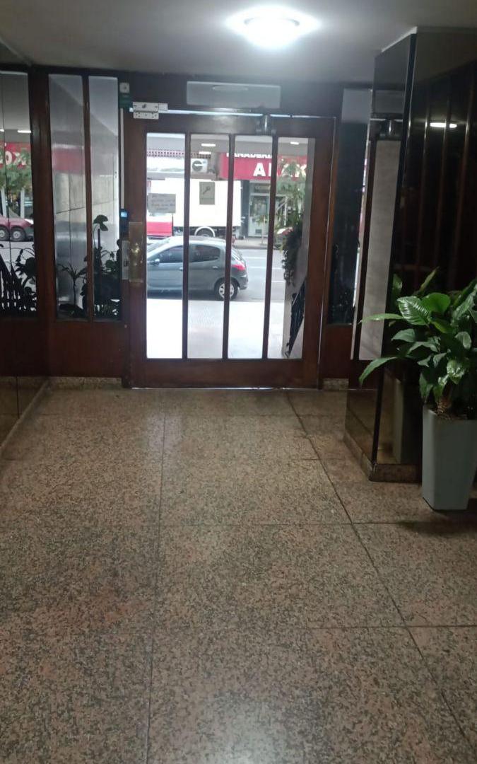 Foto de ALMAGRO 3 AMB. FTE C/BALCON Y COCH FIJA, imagen 2