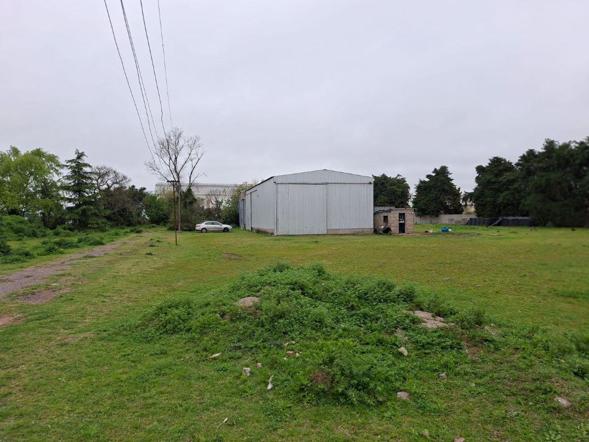 Foto de FRACCIÓN INDUSTRIAL 7130 M2 CON GALPÓN - VILLA GDOR GALVEZ, imagen 2