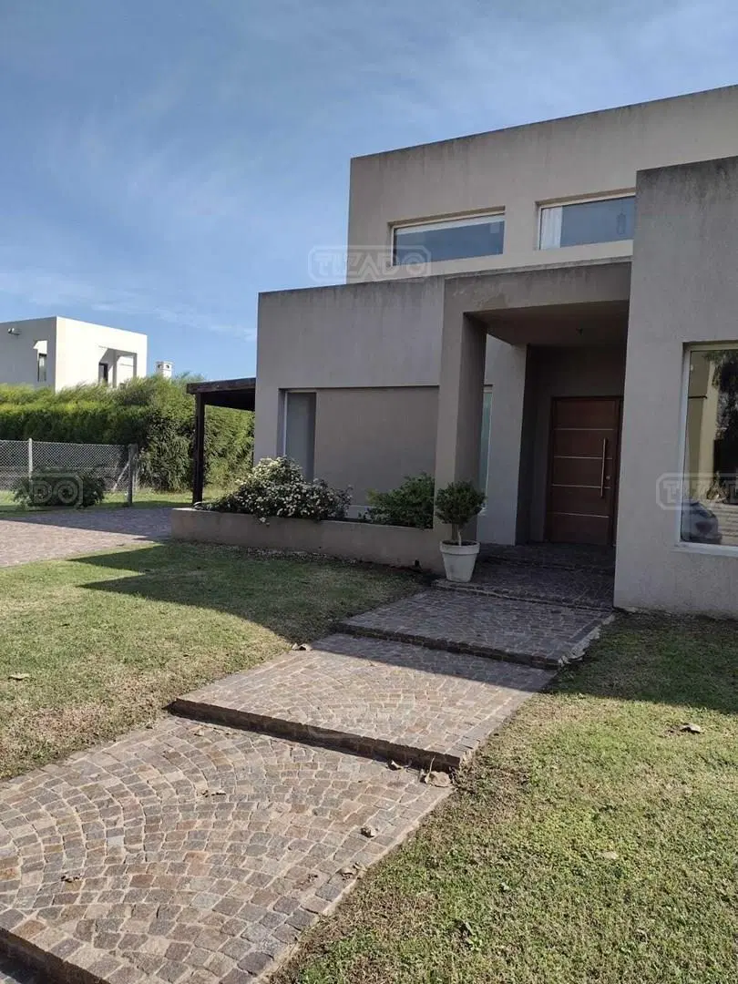 Casa  en Venta en El Cantón, Escobar, G.B.A. Zona Norte 2