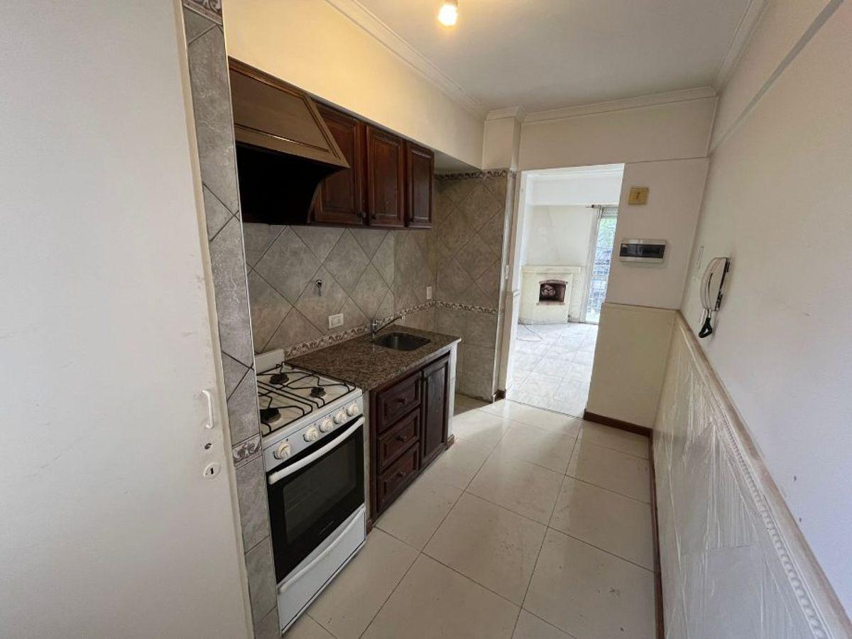 Foto de DEPARTAMENTO 3 AMBIENTES AL FRENTE CON BALCÓN, imagen 2