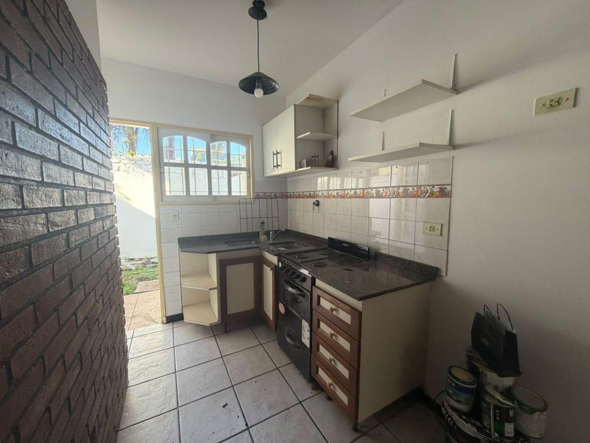 Foto de DUPLEX 2 AMBIENTES CON PATIO EN VILLA LUZURIAGA, imagen 1