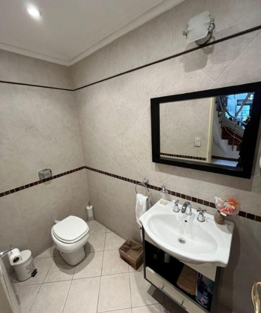 Foto de EXCELENTE CHALET 5 AMBIENTES EN RAMOS MEJÍA, imagen 4