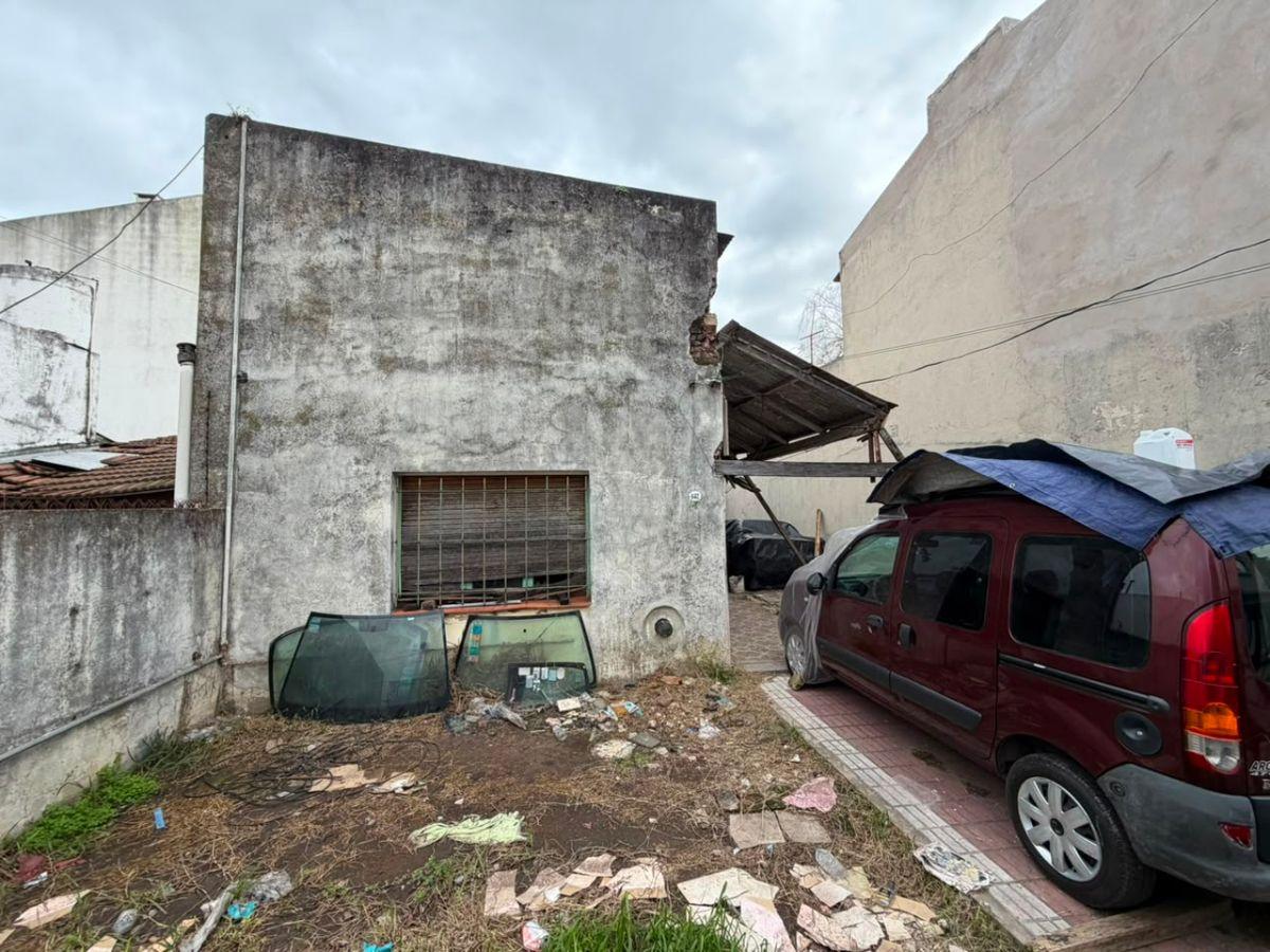 Foto de LOTE DE 8,66 X 30 EN RAMOS MEJIA, imagen 2