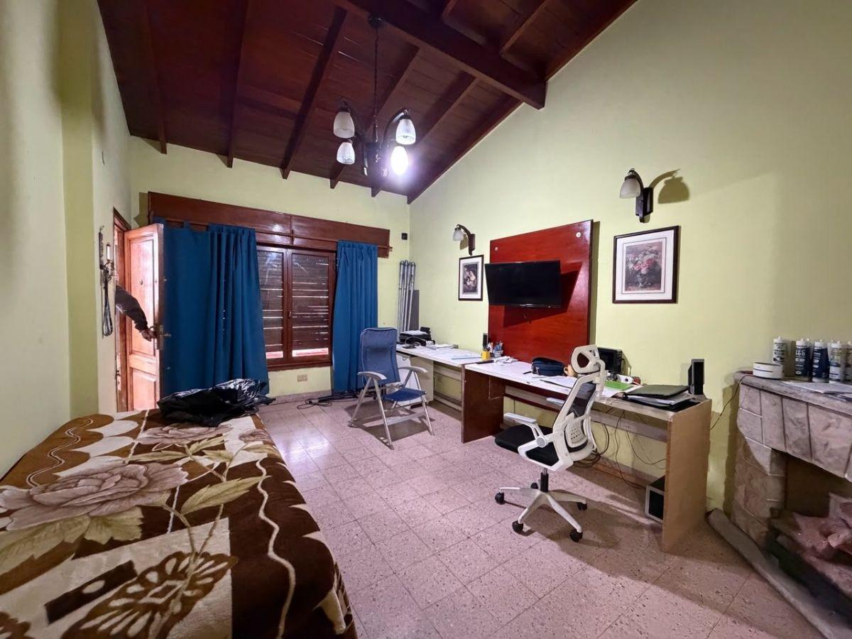 Foto de CASA 3 AMBIENTES SOBRE LOTE DE 350 M2, imagen 2