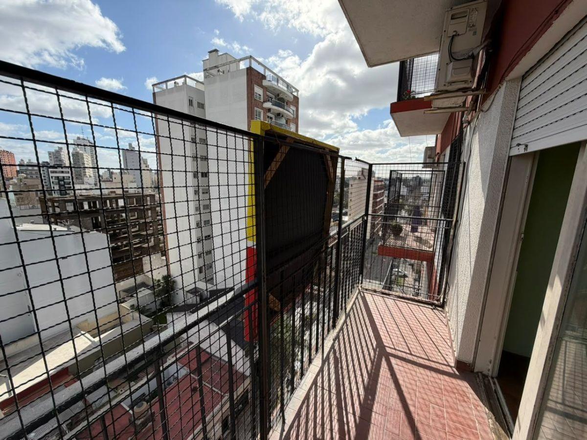 Foto de DEPARTAMENTO 2 AMBIENTES CON BALCÓN EN AV. SAN MARTÍN, imagen 5