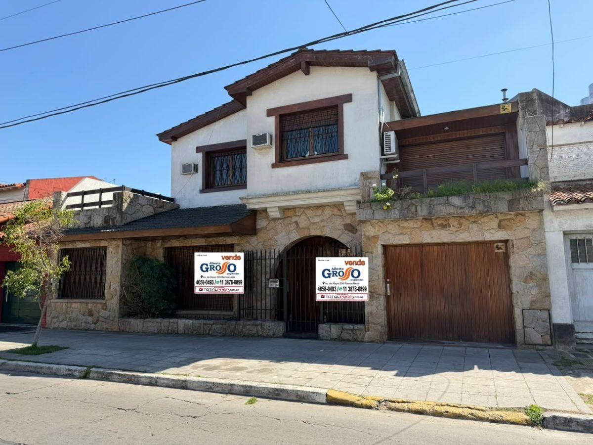 Foto de CASA 4 AMBIENTES EN ZONA RESIDENCIAL DE RAMOS MEJÍA, imagen 1